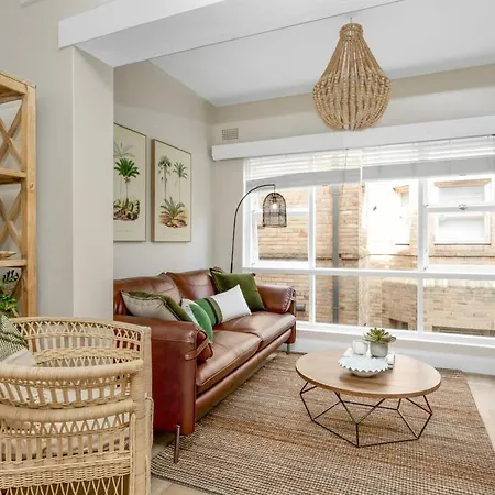 Spacious 2-Bed Apartment In The Heart Of Manly Sydney Exterior photo