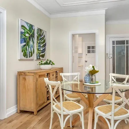 Spacious 2-Bed Apartment In The Heart Of Manly Sydney Exterior photo